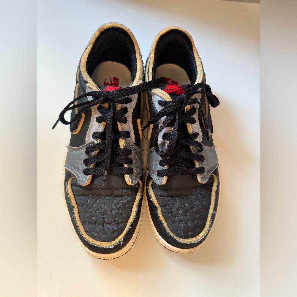 Jordan 1  Low Top Sneakers MENS 10